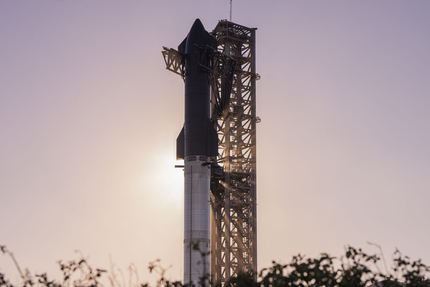SpaceX, 세 번째 우주선 비행 테스트에 앞서 텍사스에서 대규모 테스트 실시